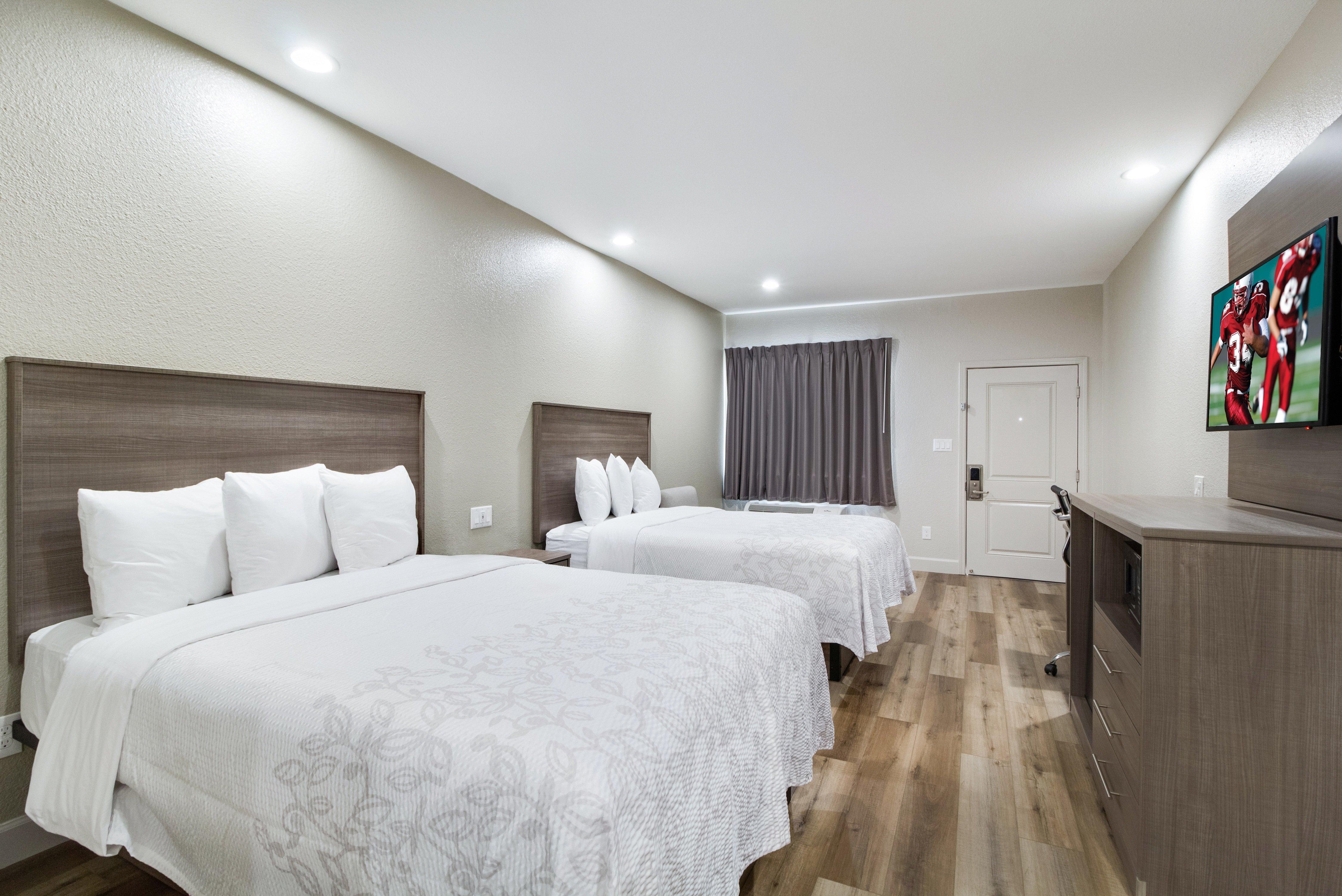 Red Roof Inn Plus + Galveston - Beachfront Buitenkant foto