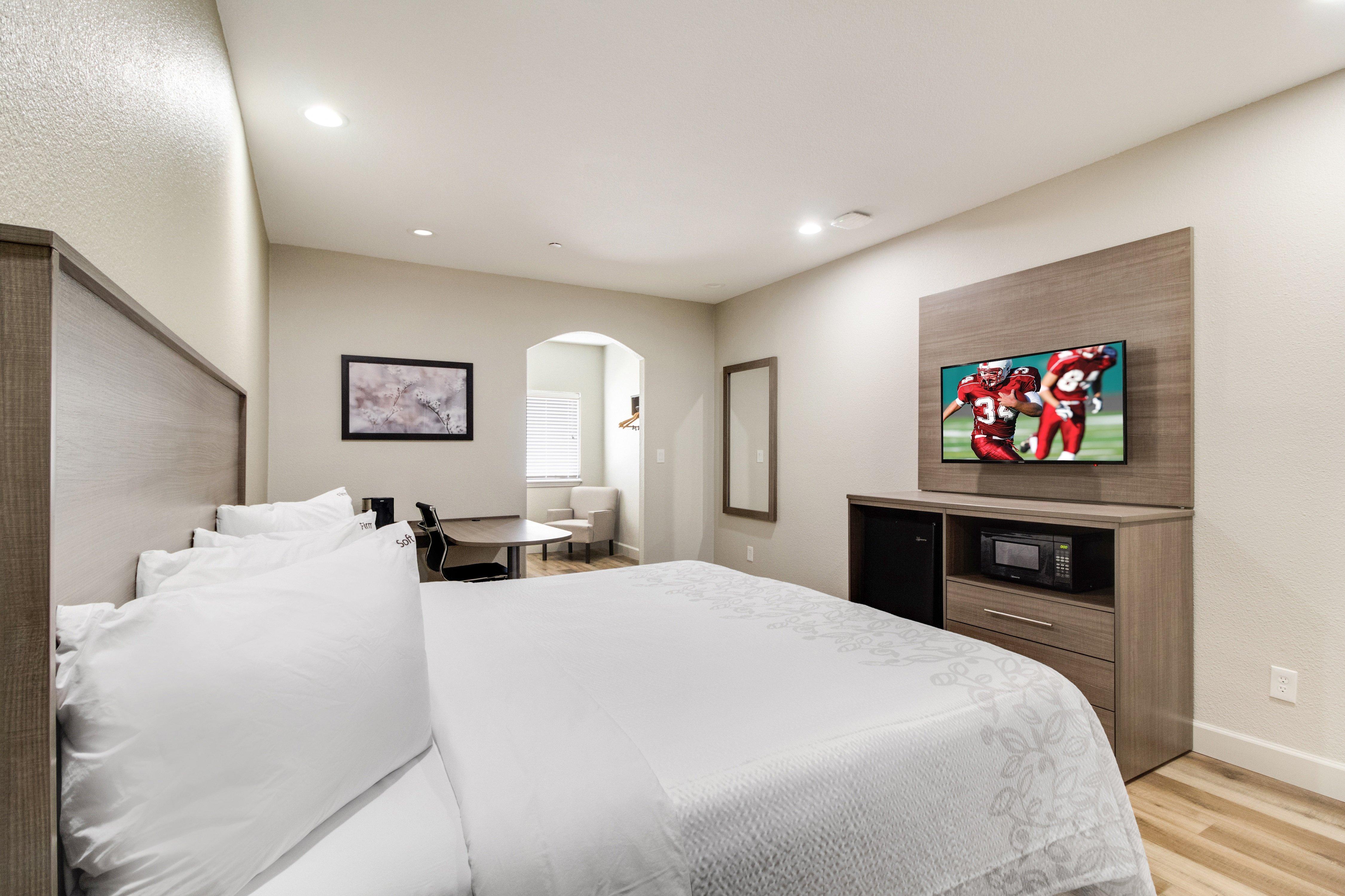 Red Roof Inn Plus + Galveston - Beachfront Buitenkant foto