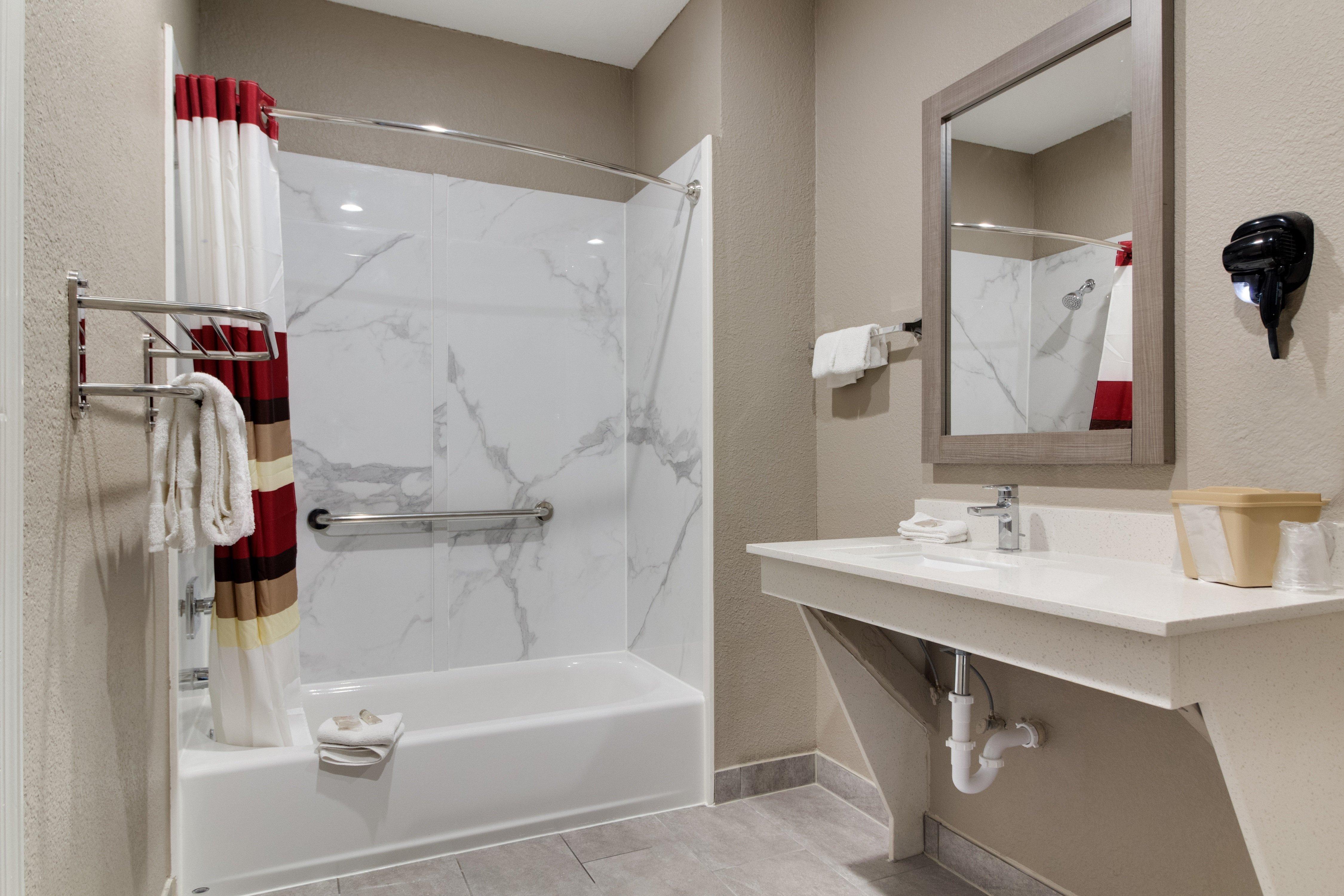 Red Roof Inn Plus + Galveston - Beachfront Buitenkant foto