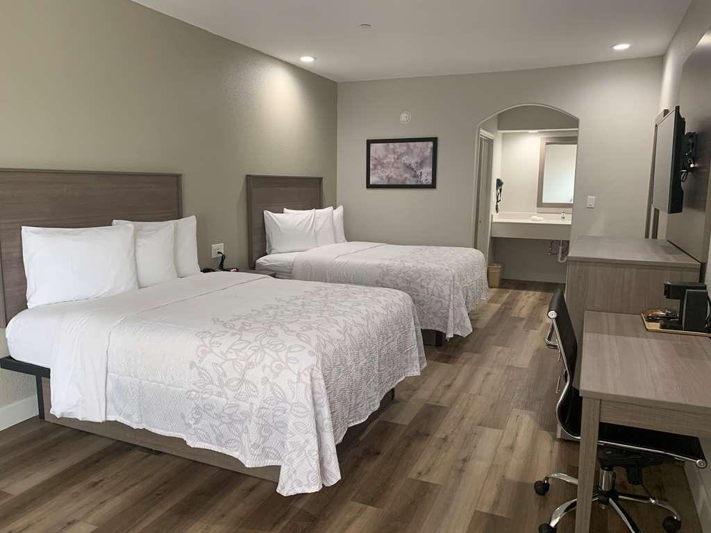 Red Roof Inn Plus + Galveston - Beachfront Kamer foto
