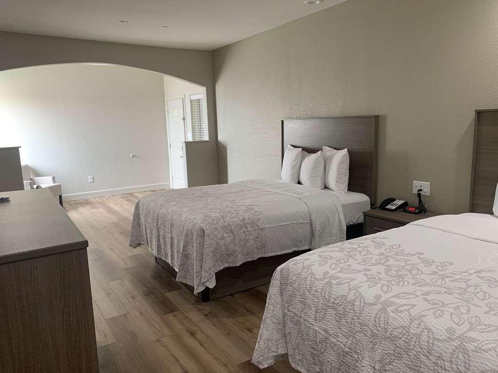 Red Roof Inn Plus + Galveston - Beachfront Kamer foto