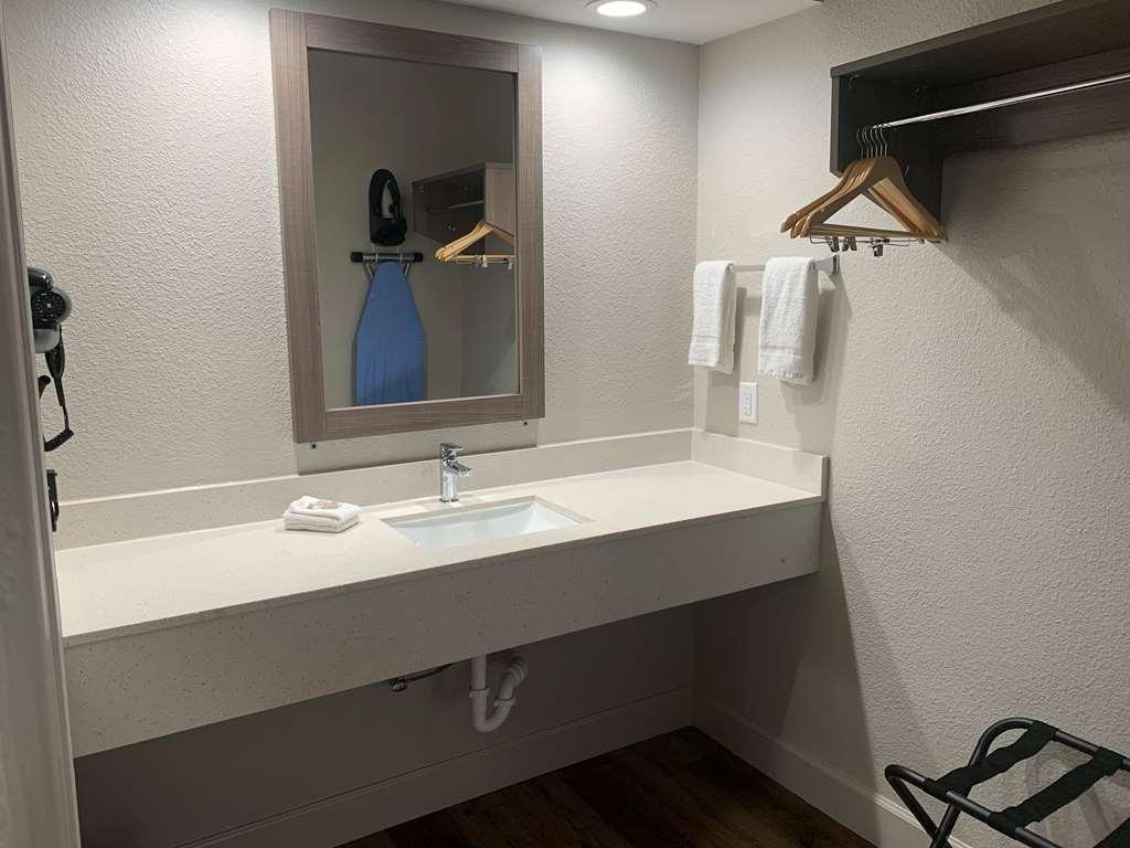 Red Roof Inn Plus + Galveston - Beachfront Kamer foto